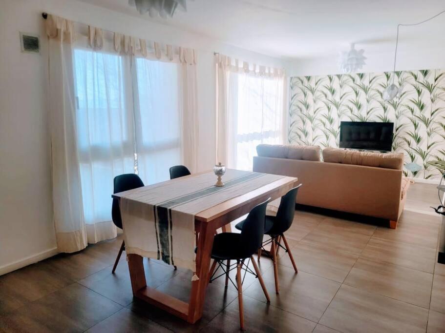 Apartamento Luminoso, Tranquilo Y A Pasos Del Centro San Carlos de Bariloche